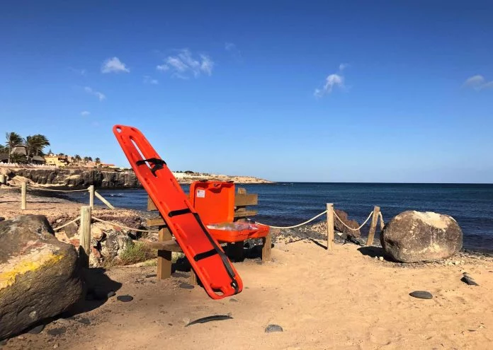 neue Ausrüstung für Rettungsschwimmer in Costa Calma