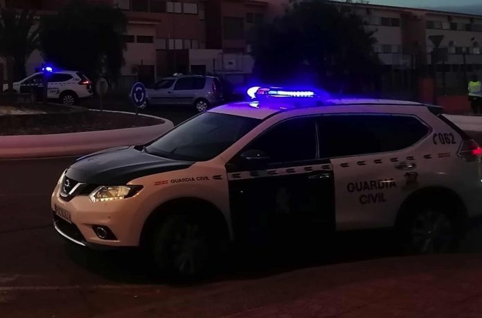 Guardia Civil führt Kontrollen der Corona Maßnahmen in Corralejo durch - Archivbild