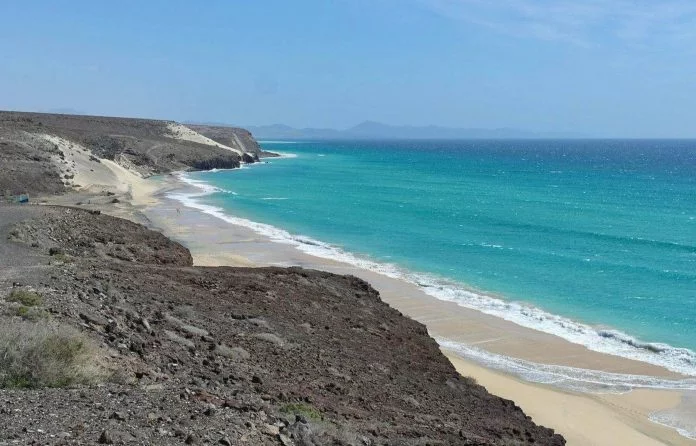 Fuerteventura bleibt auf Corona Alarmstufe 2 - aktuelle Lage der Kanaren