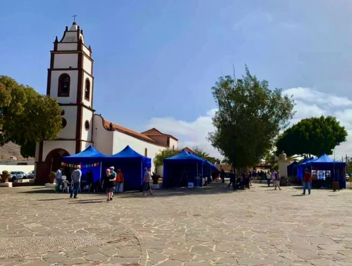Puerto del Rosario lädt zum ersten Kunsthandwerkermarkt 2021 in Tetir ein