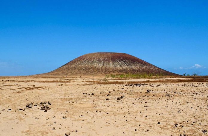 schwerer Sturz in Vulkan - Hubschrauber rettet junge Frau auf Fuerteventura